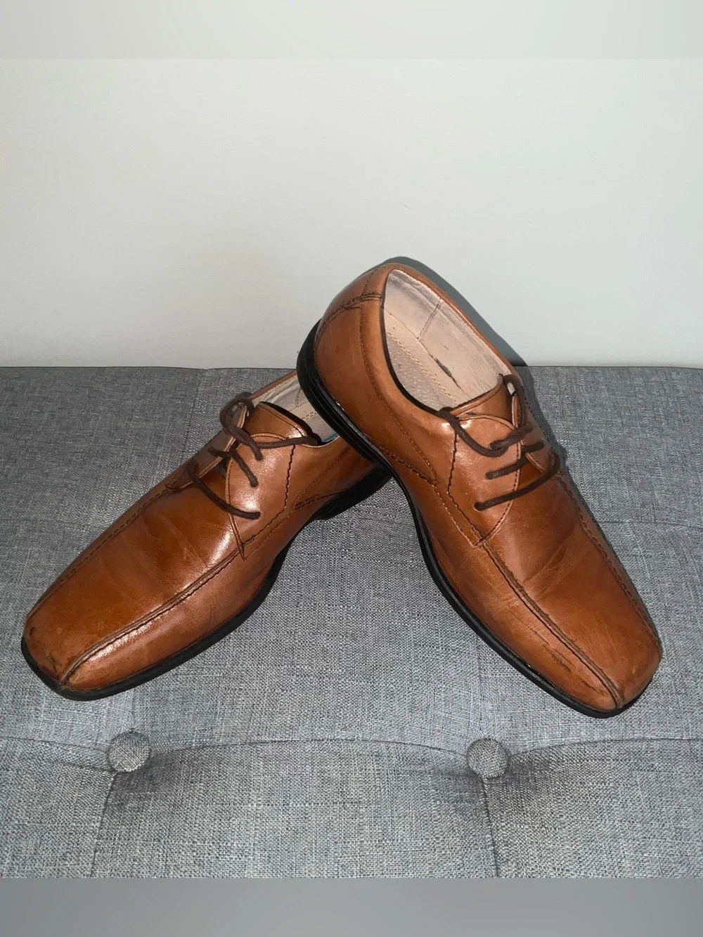 Florsheim Dress Shoes for Boys in Cognac color and SZ 3